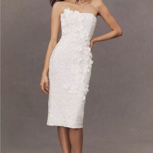 HELSI LILIANA STRAPLESS FLORAL APPLIQUÉ STRETCH SEQUIN MIDI DRESS